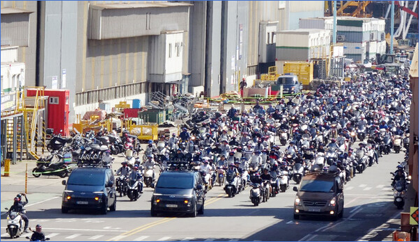Strikes are spreading across South Korea’s shipbuilding and steel industries
